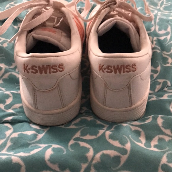 K-SWISS sneakers with pink details - Picture 3 of 6